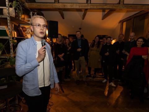 20 ára afmæli MBA námsins: Uppistandari