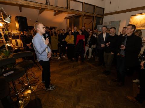 20 ára afmæli MBA námsins: Uppistandari